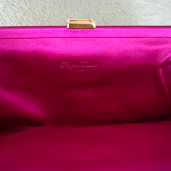 Roger Vivier - Picture 3 of 3